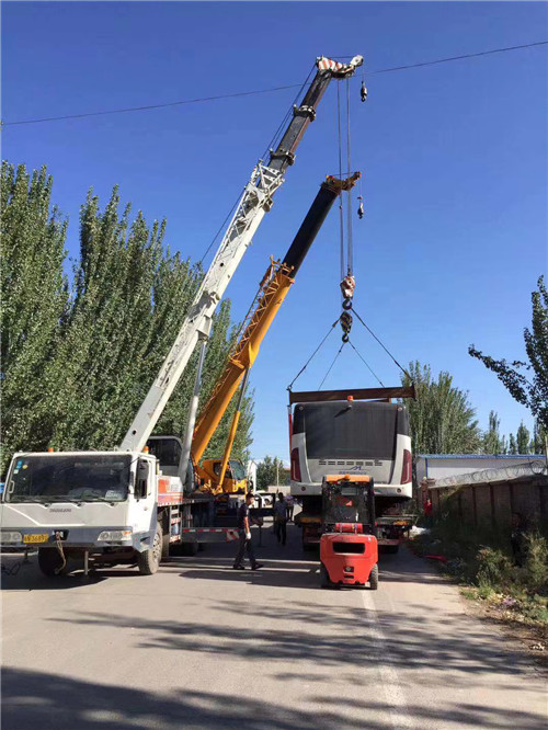 聂拉木县港口集装箱搬运案例